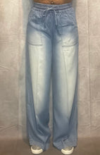 Load image into Gallery viewer, Chambray Wide Leg Pants (W)
